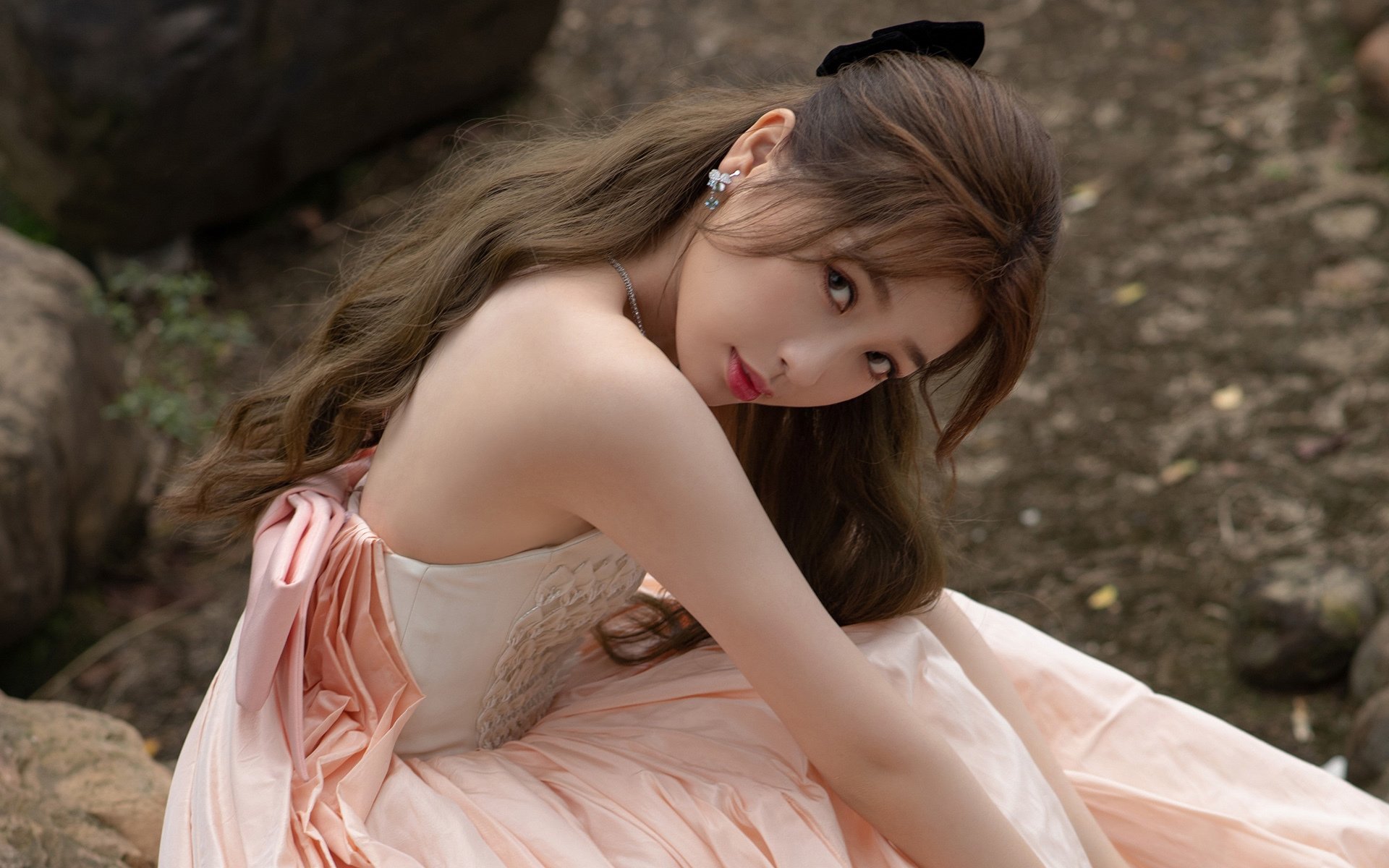 Jiu You-国家体育总局公布未来五年体育产业发展方向，到2025年体育产业总规模超过 万亿